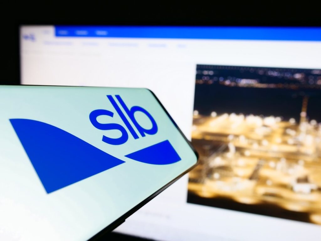 Q3 Miss on EPS, But Digital and Cash Flow Keep Outlook Steady