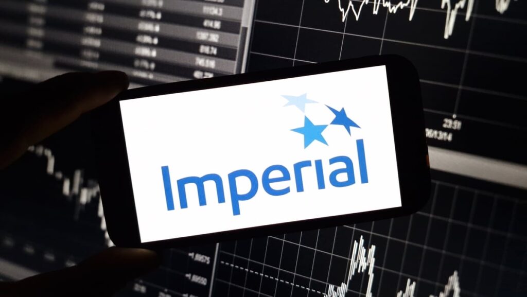 Dips After Record Q3 Output and $1.8B Cash Flow Dips After Record Q3 Output and $1.8B Cash Flow