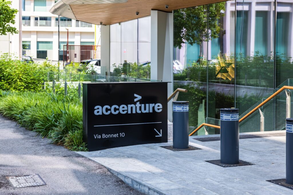 Accenture (ACN) Stock; Rises on AI Deals and Heavy Institutional Buying Activity
