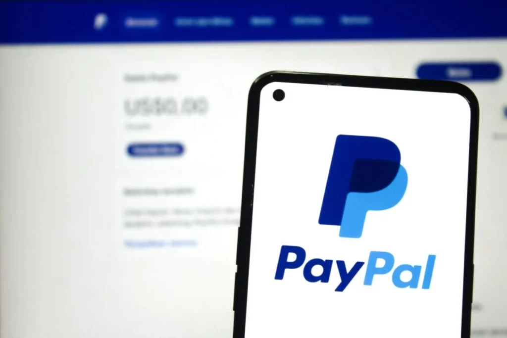 PayPal (PYPL) Stock: Insiders Sell .4M in Shares as Price Targets Drop