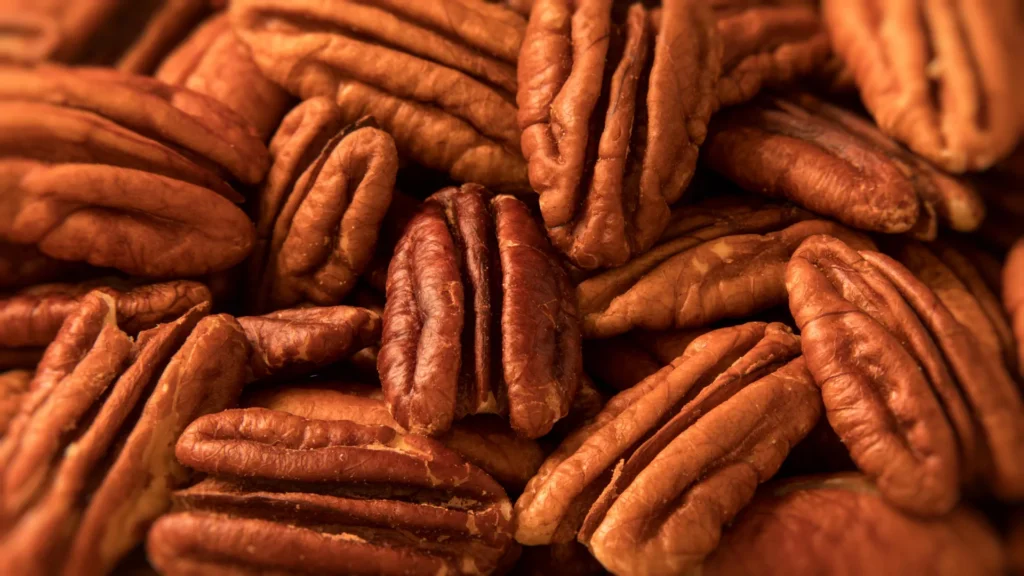 Pecans found to improve cholesterol and boost heart health Pecans found to improve cholesterol and boost heart health