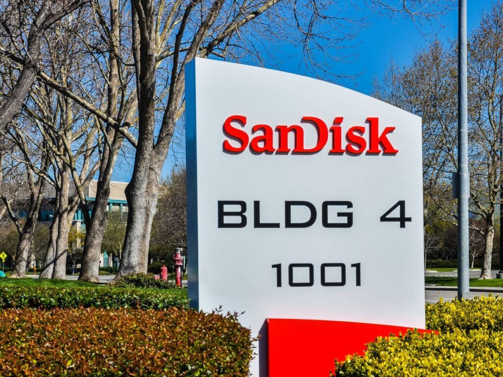 SanDisk (SNDK) Stock Slides 8% — But Citi Says Buy Anyway